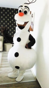 Olaf mascota animator petreceri copii iasi