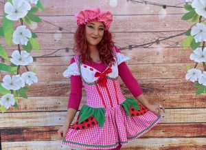 Capsunica animatoare petreceri copii iasi