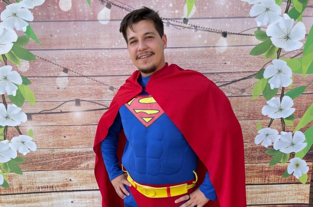 Superman personaj animator petreceri Iasi