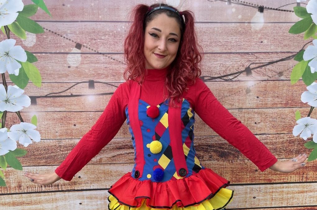 Claunita animatoare petreceri copii iasi