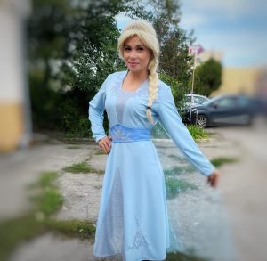 elsa din frozen rochia noua iasi