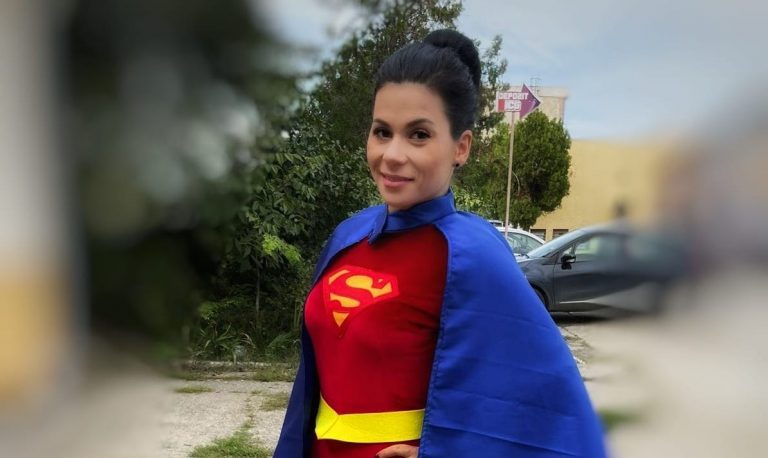 Super Girl fata Superman animatoare Iasi