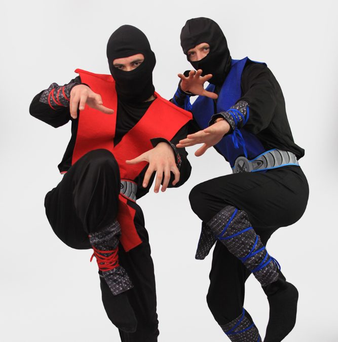 Personaje Ninja Rosu si Albastru Iasi