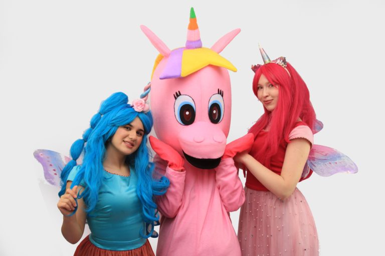 Unicorn roz personaj petreceri copii Iasi